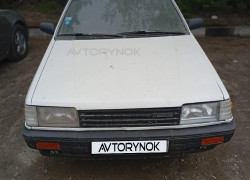 Mazda 323 1989 года