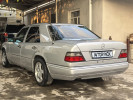 Mercedes-Benz E-Класс 1994 года