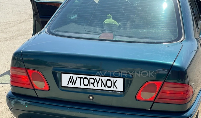 Mercedes-Benz E-Класс 1997 года