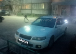 Nissan Avenir 1999 года