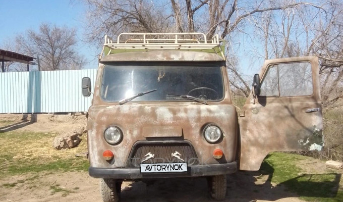 УАЗ 3303 1984 года