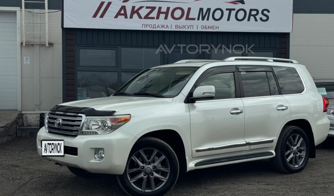 Toyota Land Cruiser 2013 года