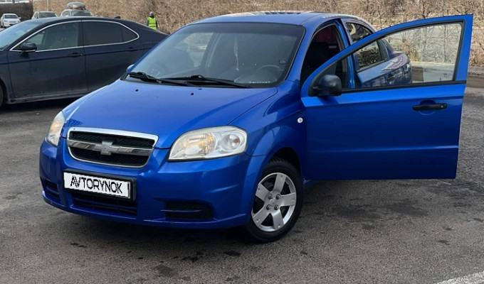 Chevrolet Aveo 2011 года