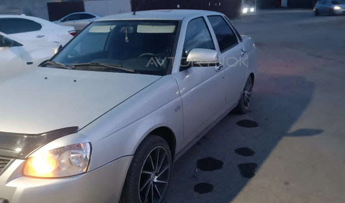 ВАЗ (Lada) Priora 2015 года