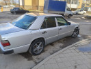 Mercedes-Benz E-Класс 1993 года
