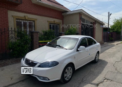 Daewoo Gentra 2014 года