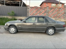 Mercedes-Benz E-Класс 1993 года