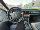 Mercedes-Benz E-Класс 1993 года