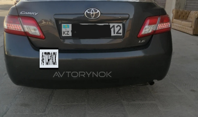 Toyota Camry 2010 года