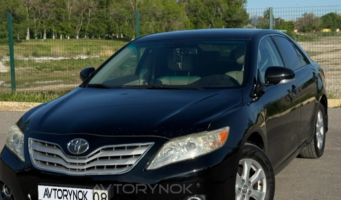 Toyota Camry 2009 года