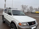 Mitsubishi Montero Sport 2000 года