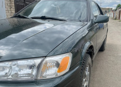 Toyota Camry 2000 года