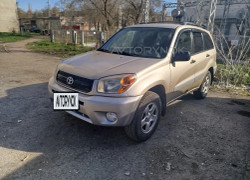 Toyota RAV4 2003 года