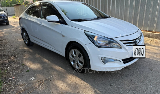 Hyundai Accent 2015 года