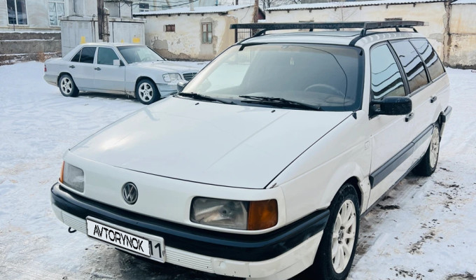 Volkswagen Passat 1992 года