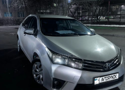 Toyota Corolla 2014 года