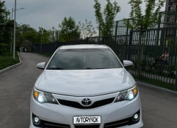 Toyota Camry 2014 года