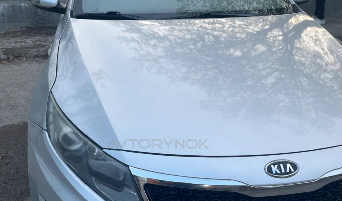 Kia K5 2011 года