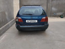 Nissan Primera 2001 года