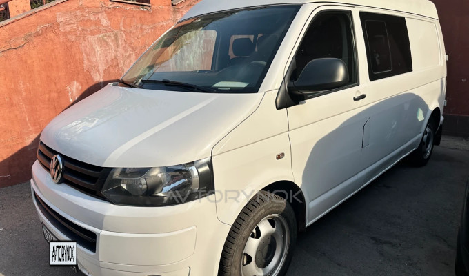 Volkswagen Transporter 2014 года