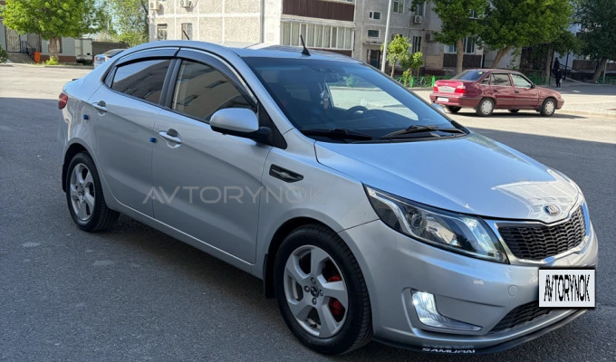 Kia Rio 2014 года