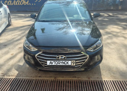 Hyundai Elantra 2018 года