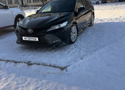 Toyota Camry 2019 года