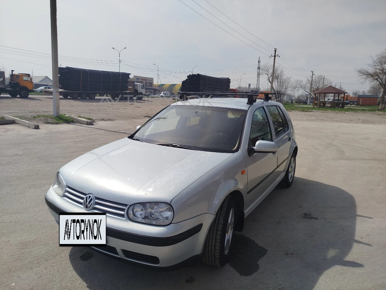 Volkswagen Golf, 1998