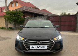 Hyundai Elantra 2018 года
