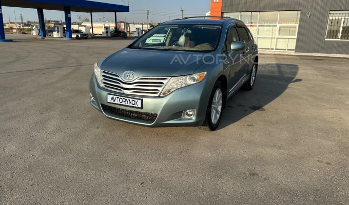 Toyota Venza 2010 года