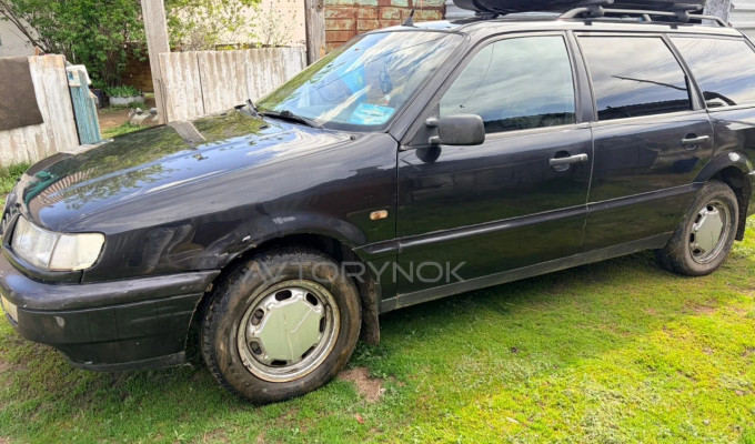 Volkswagen Passat 1993 года