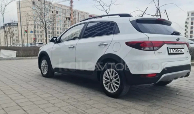 Kia Rio X-Line 2020 года