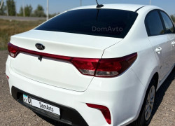 Kia Rio 2020 года