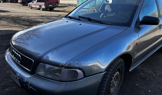 Audi A4 1995 года