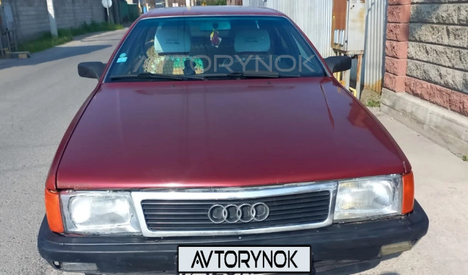Audi 100 1990 года