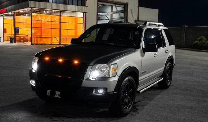 Ford Explorer 2007 года