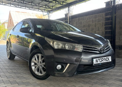 Toyota Corolla 2013 года