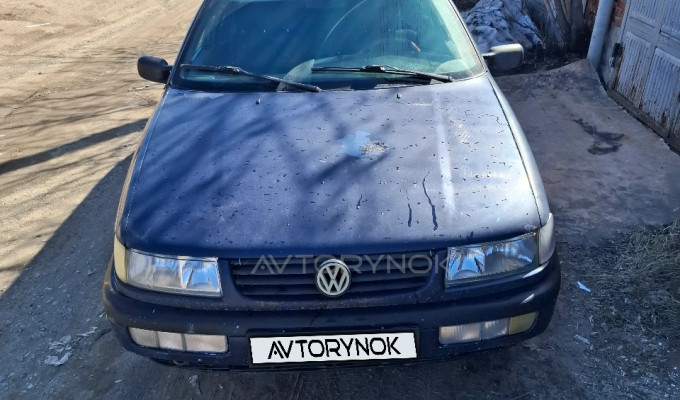 Volkswagen Passat 1993 года