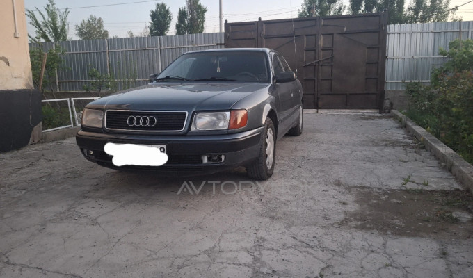 Audi 100 1992 года