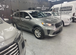 Kia Sorento 2018 года