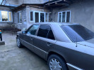 Mercedes-Benz E-Класс 1989 года