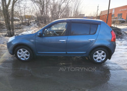 Renault Sandero 2011 года