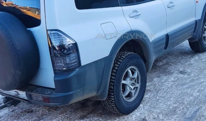 Mitsubishi Pajero 2004 года