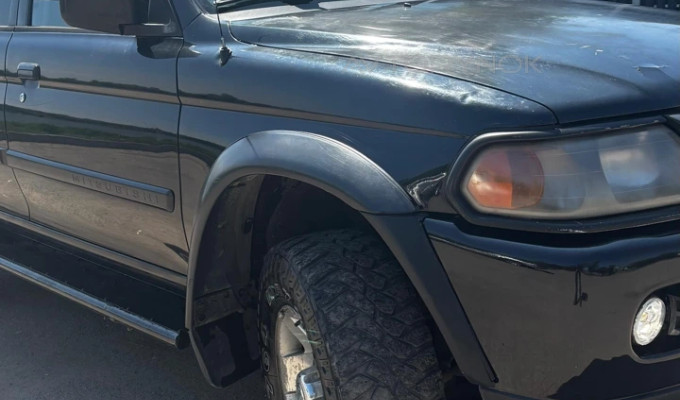 Mitsubishi Montero Sport 2002 года