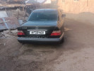 Mercedes-Benz E-Класс 1994 года