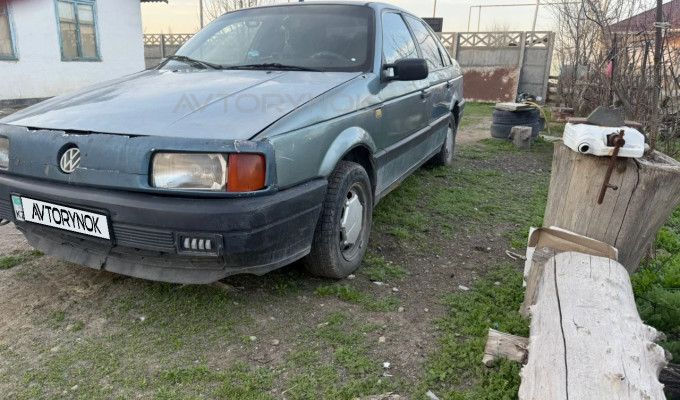 Volkswagen Passat 1990 года