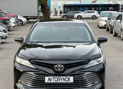 Toyota Camry 2019 года