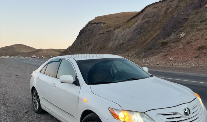 Toyota Camry 2007 года