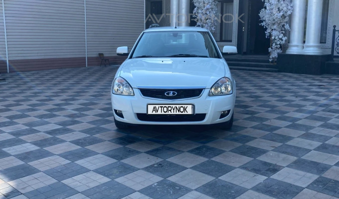 ВАЗ (Lada) Priora 2014 года