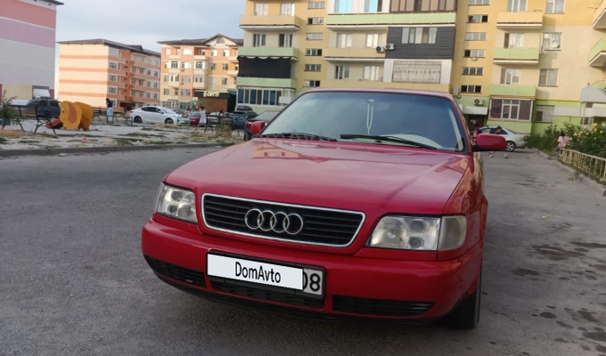 Audi 100 1992 года